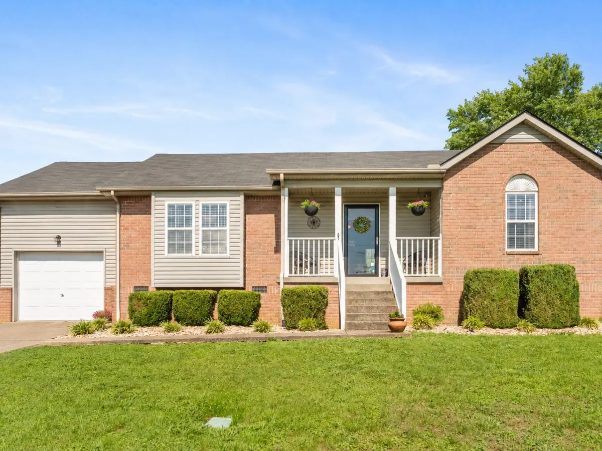 128 Jesse Brown Dr, Goodlettsville, TN 37072