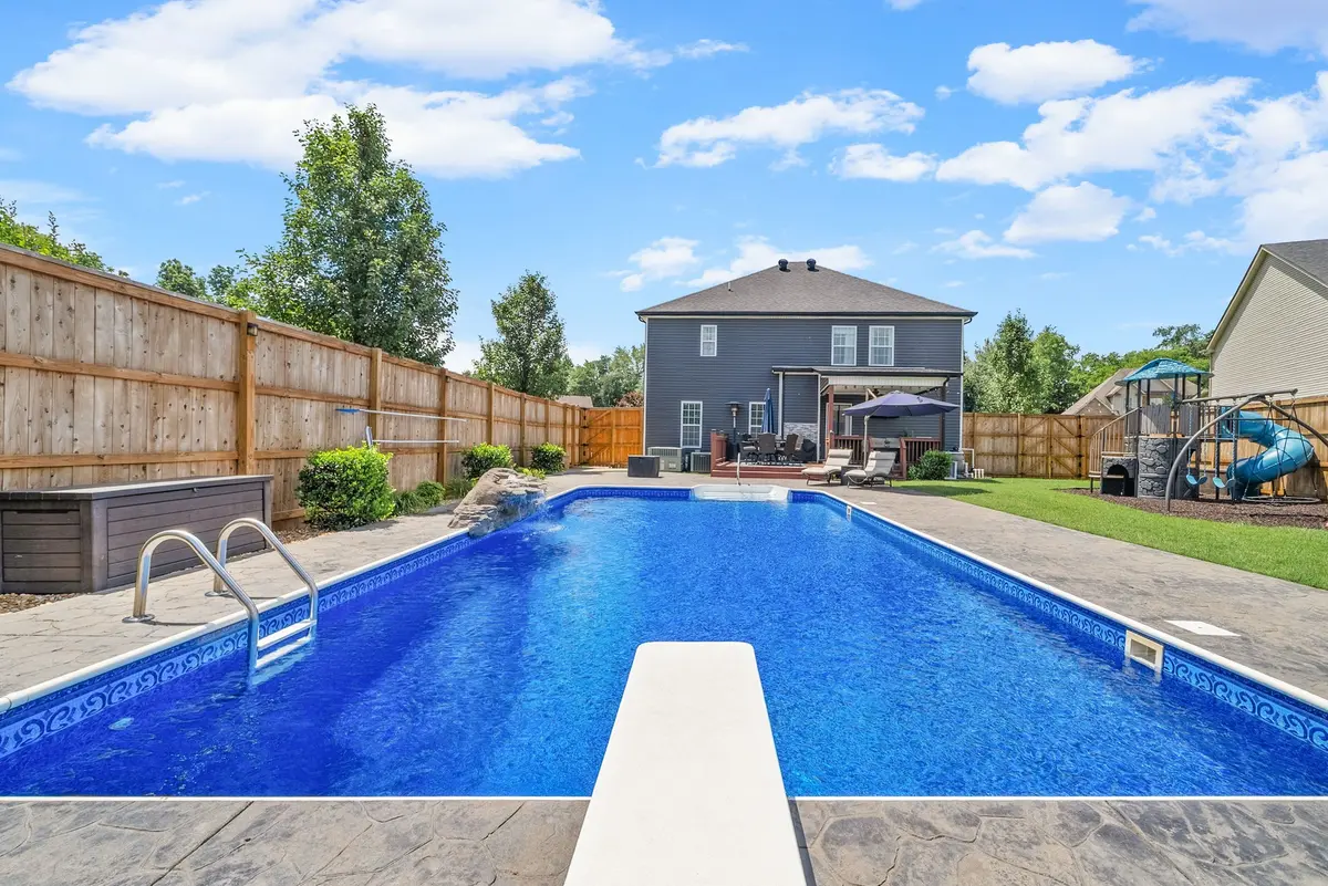 964 Nectar Ct, Adams, TN 37010
