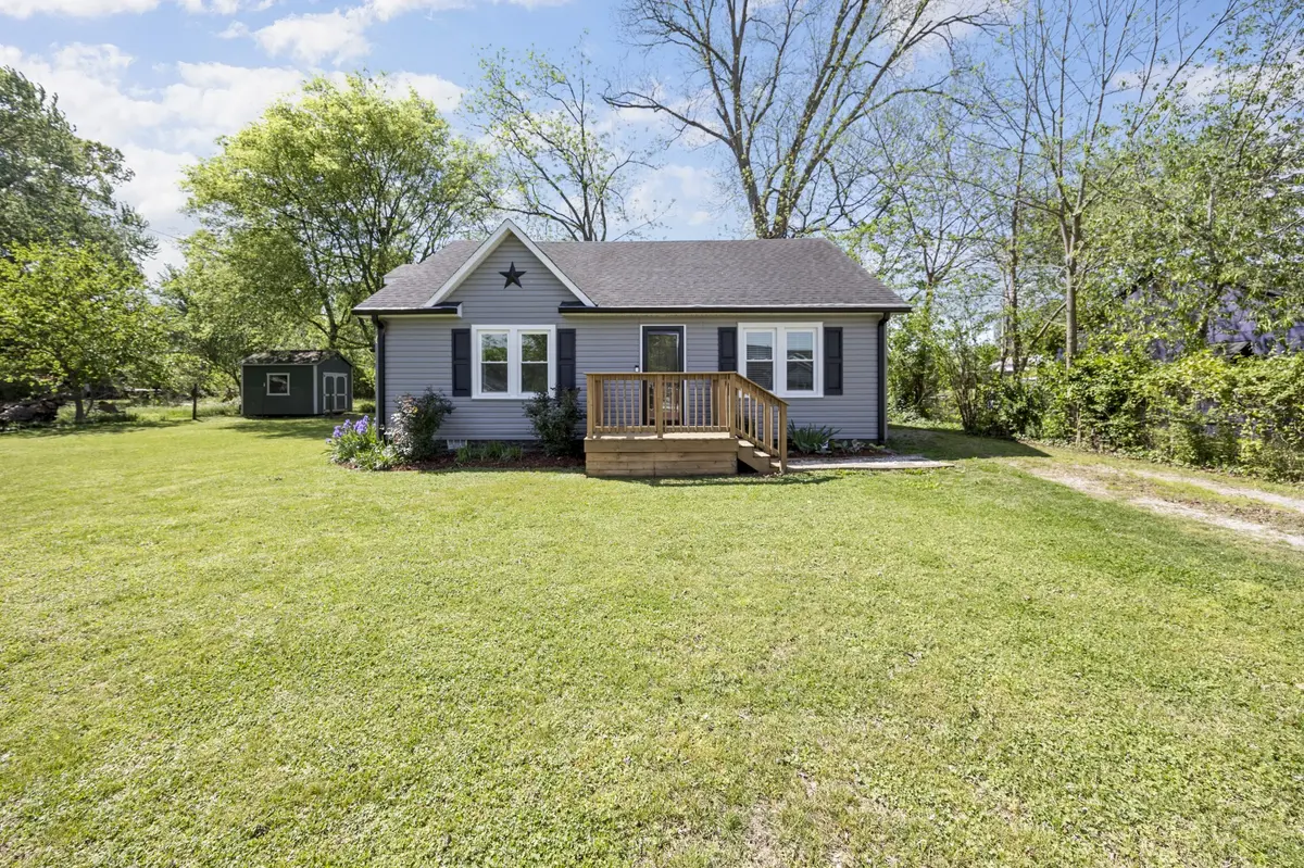 905 Nicholson St, Decherd, TN 37324