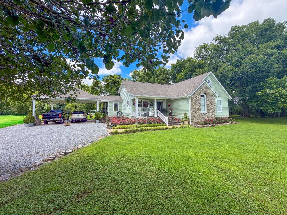 1342 Buchanan Creek Rd, Pulaski, TN 38478