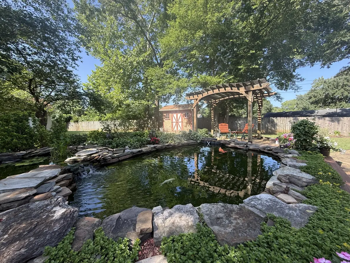 204 Park Ln, Clarksville, TN 37042