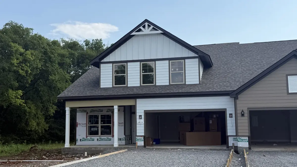 1426 Suzanne Drive, Murfreesboro, TN 37128