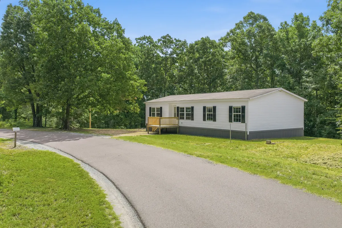 2625 Horny Head Creek Rd, Parsons, TN 38363