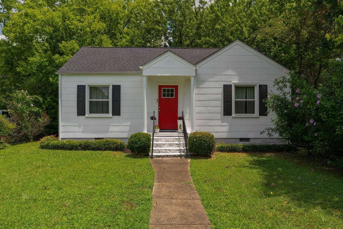 1400 Sunnyfield Lane, Chattanooga, TN 37412