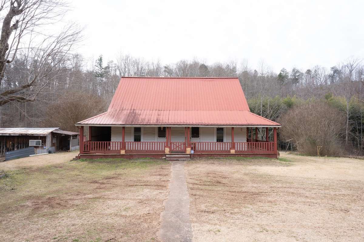 2478 Highway 39 #E, Englewood, TN 37329