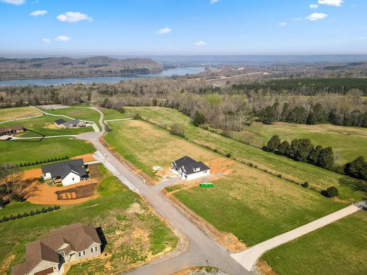 75 Butterfly Cove Trail, Decatur, TN 37322