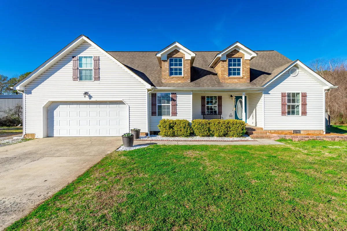 212 Round Tree Drive, Rossville, GA 30741