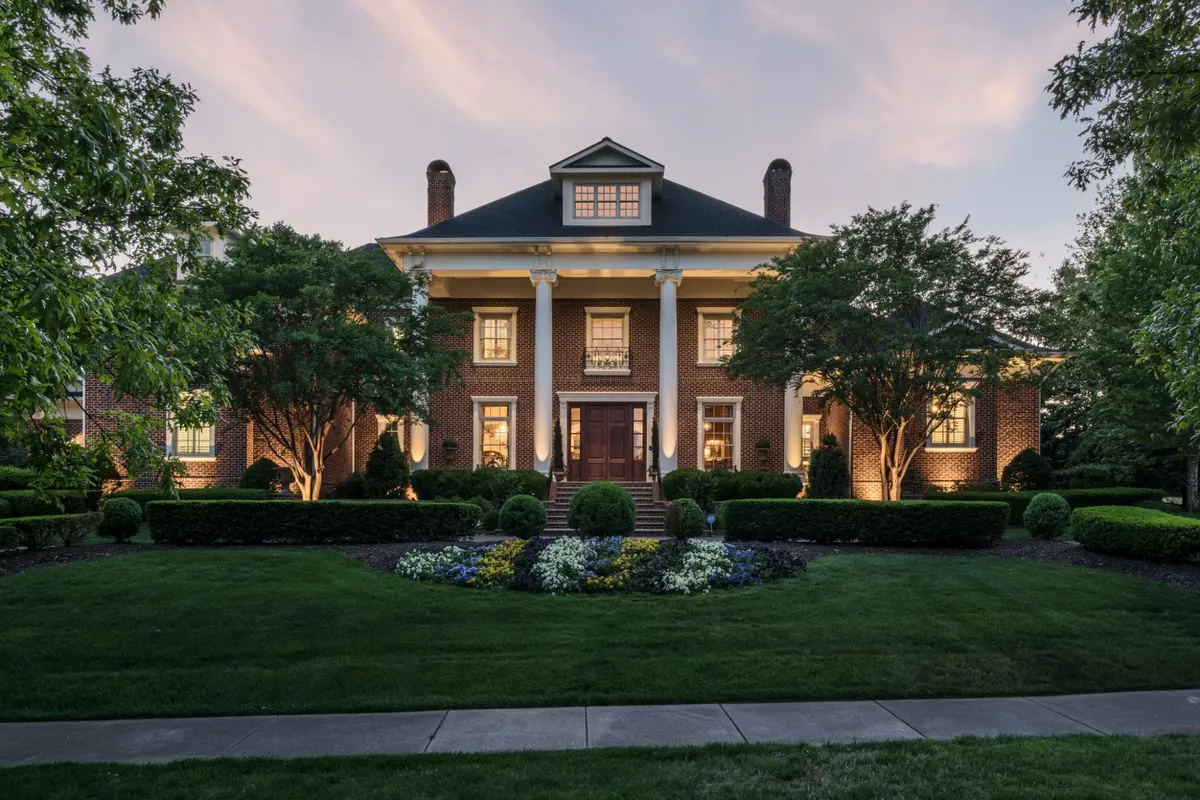 379 Jones Pkwy, Brentwood, TN 37027