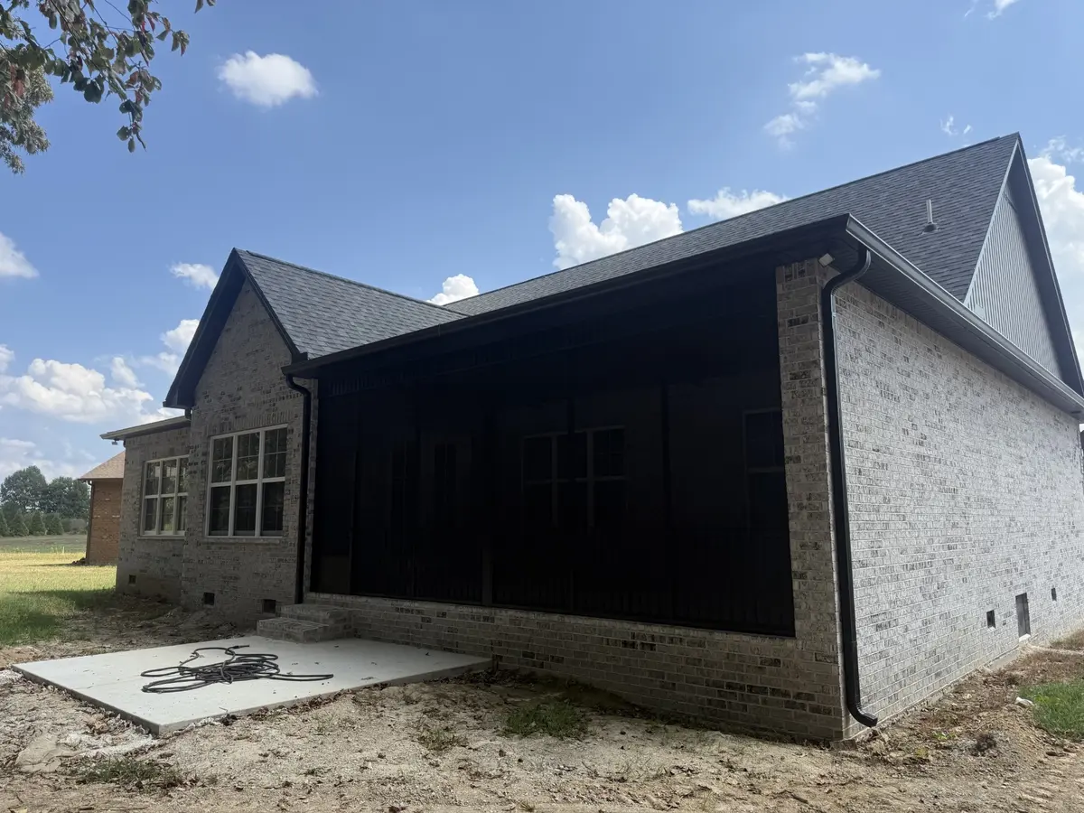 121 settlers Trace, Tullahoma, TN 37388