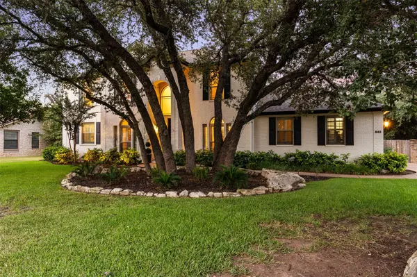 842 Sunfish ST, Lakeway, TX 78734