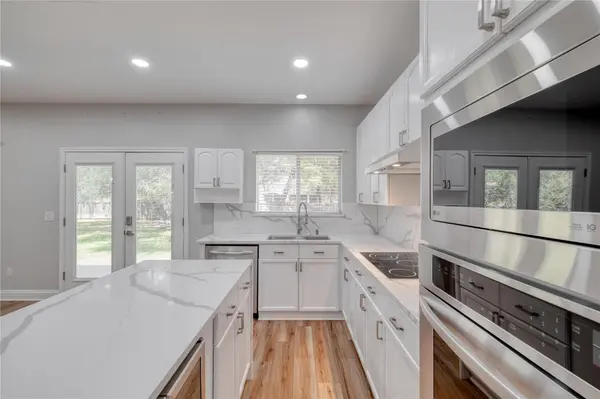 5604 Beachmont CT, Austin, TX 78739