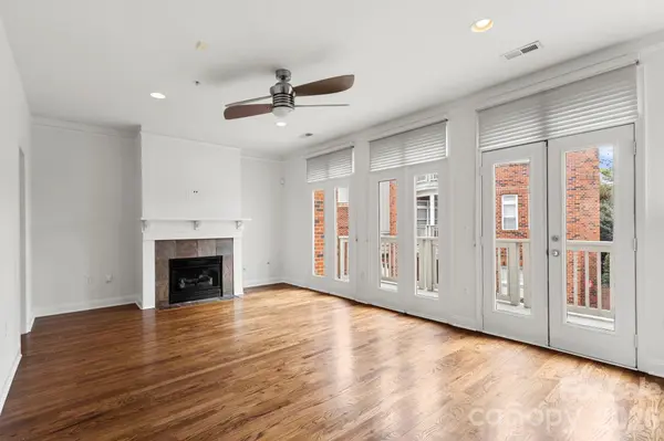915 Gracie WAY, Charlotte, NC 28204