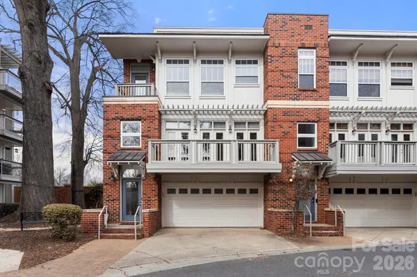 915 Gracie WAY, Charlotte, NC 28204