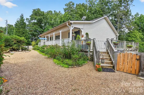 44 & 50 Autumn View DR, Hendersonville, NC 28792