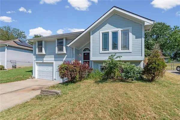 1403 Dickinson RD, Independence, MO 64050