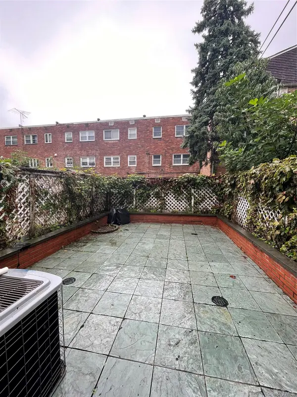 2516 Francis Lewis BLVD #A, Flushing, NY 11358