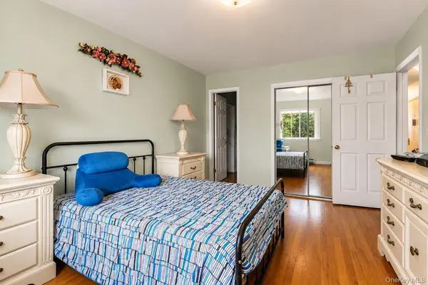 3121 46th ST, Astoria, NY 11103