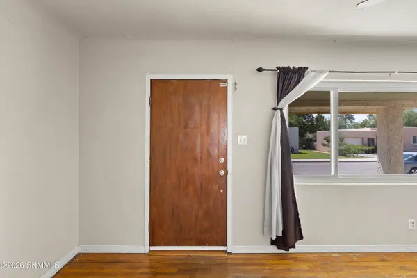 334 Keathley DR, Las Cruces, NM 88005