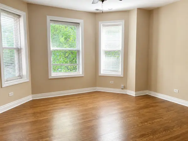 3902 W Belden AVE #2, Chicago, IL 60647