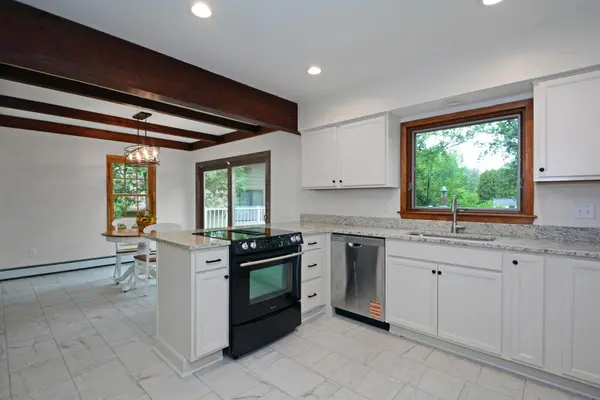 6448 Glenwood AVE, Golden Valley, MN 55427