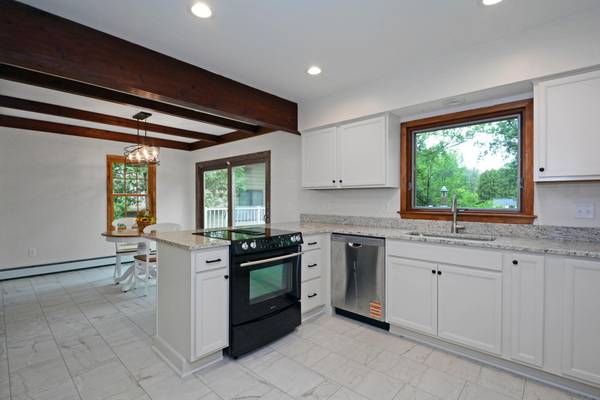 6448 Glenwood AVE, Golden Valley, MN 55427