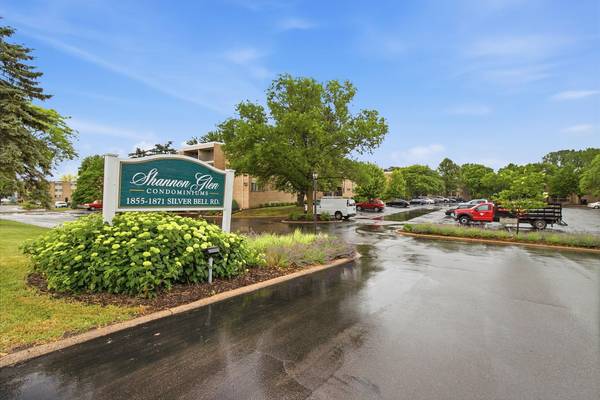 1871 Silver Bell RD #107, Eagan, MN 55122