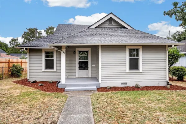 640 17th AVE, Longview, WA 98632