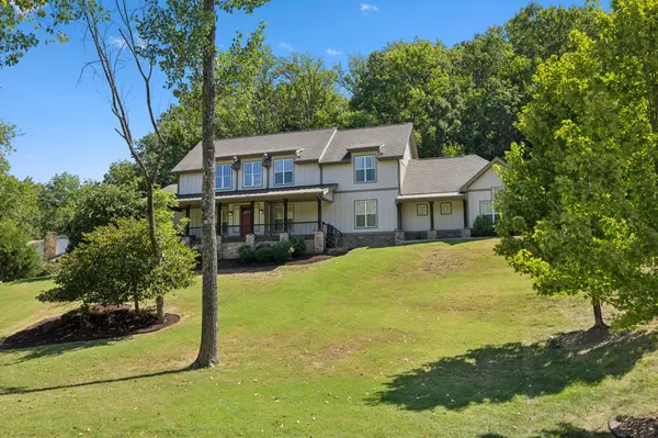 5345 Forest Acres Dr, Nashville, TN 37220