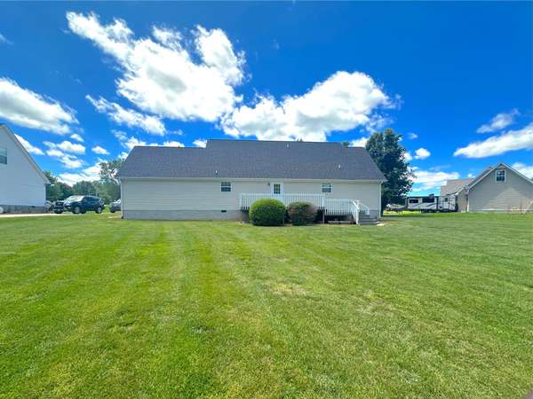 730 Everville Dr, Livingston, TN 38570