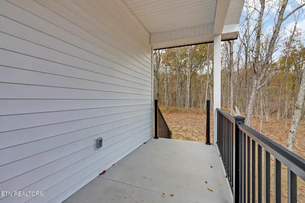 13 Norwich Terrace, Crossville, TN 38558