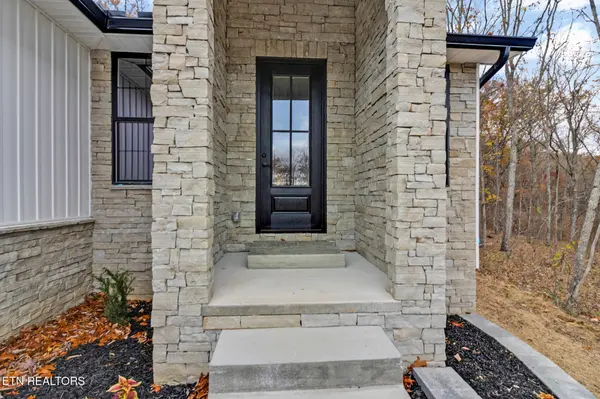 13 Norwich Terrace, Crossville, TN 38558