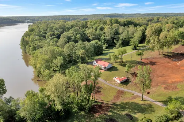 242 Woodruff Ln, Cadiz, KY 42211