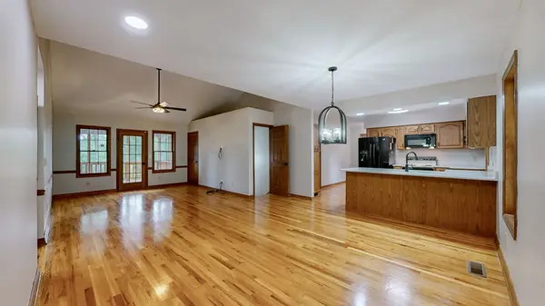 242 Woodruff Ln, Cadiz, KY 42211