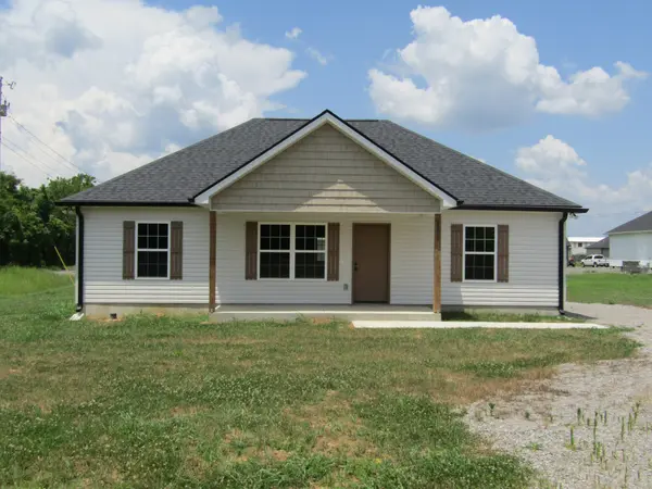 1600 Larry Dospil Dr, Lewisburg, TN 37091