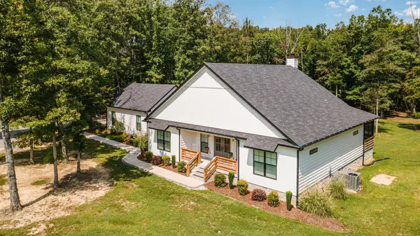 8129 Hollow Springs Rd, Bradyville, TN 37026