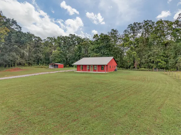 63 N King Rd, Flintville, TN 37335