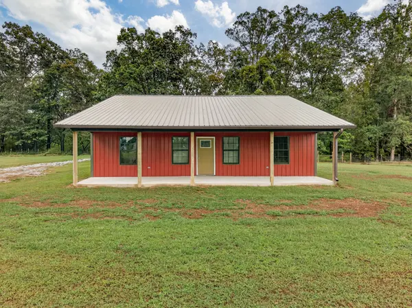 63 N King Rd, Flintville, TN 37335