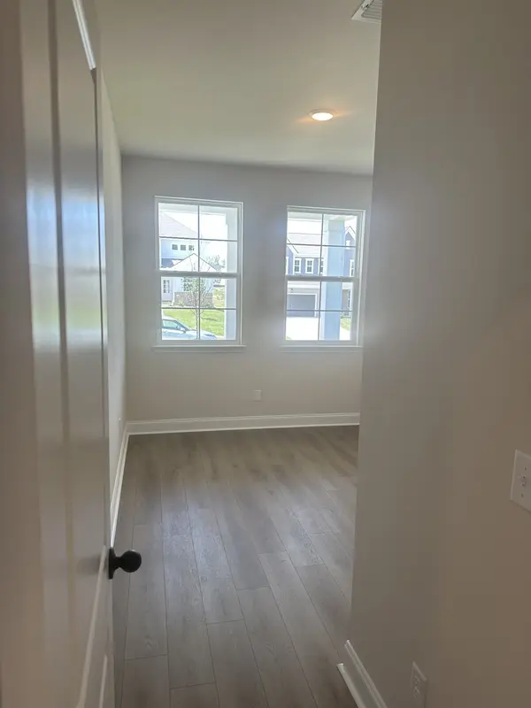 1081 Large Poppy Drive, La Vergne, TN 37086