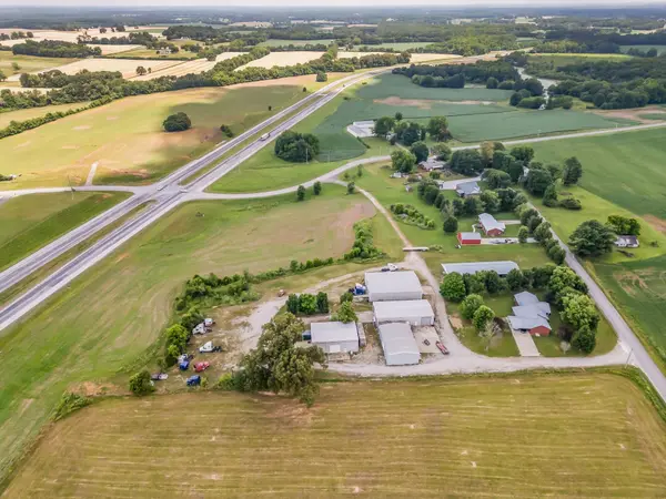 184 Buncombe Rd, Belvidere, TN 37306