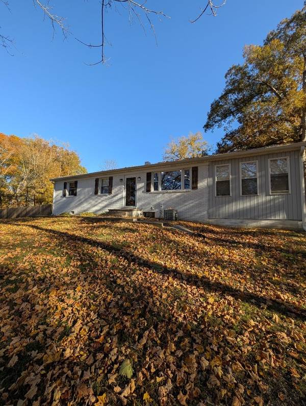 11774 Hopkinsville Rd, Princeton, KY 42445