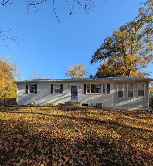 11774 Hopkinsville Rd, Princeton, KY 42445
