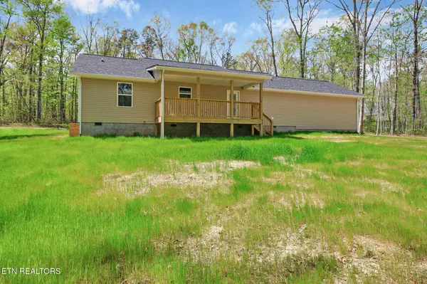 133 Jay Loop, Jamestown, TN 38556