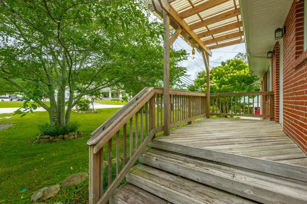 2804 Taft Highway, Signal Mountain, TN 37377
