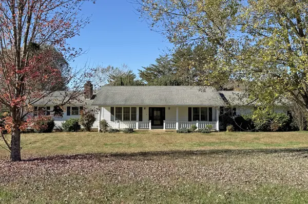 2593 Smiths Grove Rd, Scottsville, KY 42164