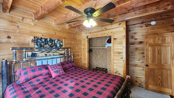 5615 Eastport Rd, Alpine, TN 38543