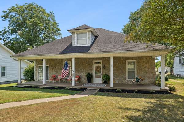 56 Main St #E, Gordonsville, TN 38563
