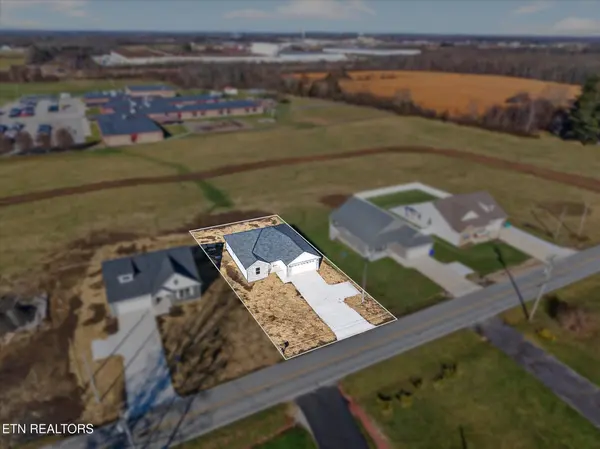 1311 Cook Rd, Crossville, TN 38555