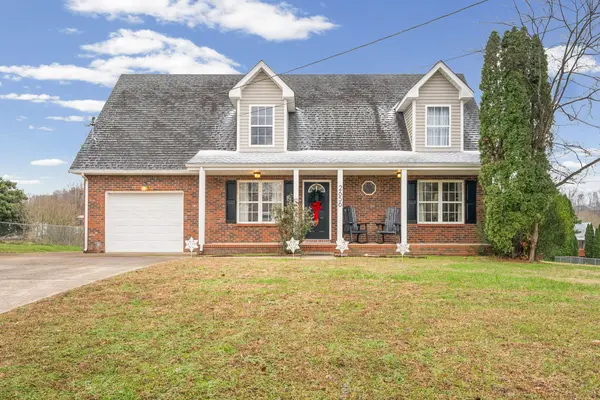 2656 Marymont Dr, Clarksville, TN 37042