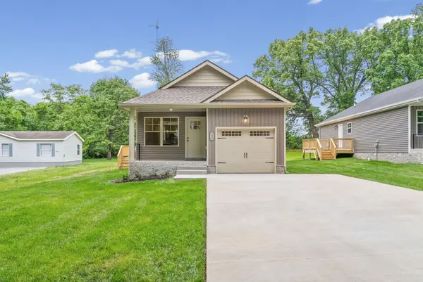 135 Illinois Ave, Oak Grove, KY 42262