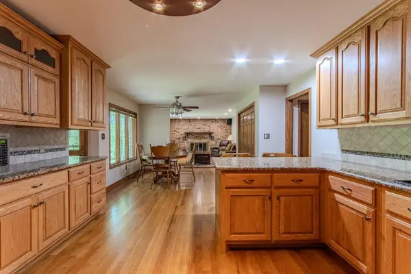 1910 HAMBURG LOOP, Savannah, TN 38372